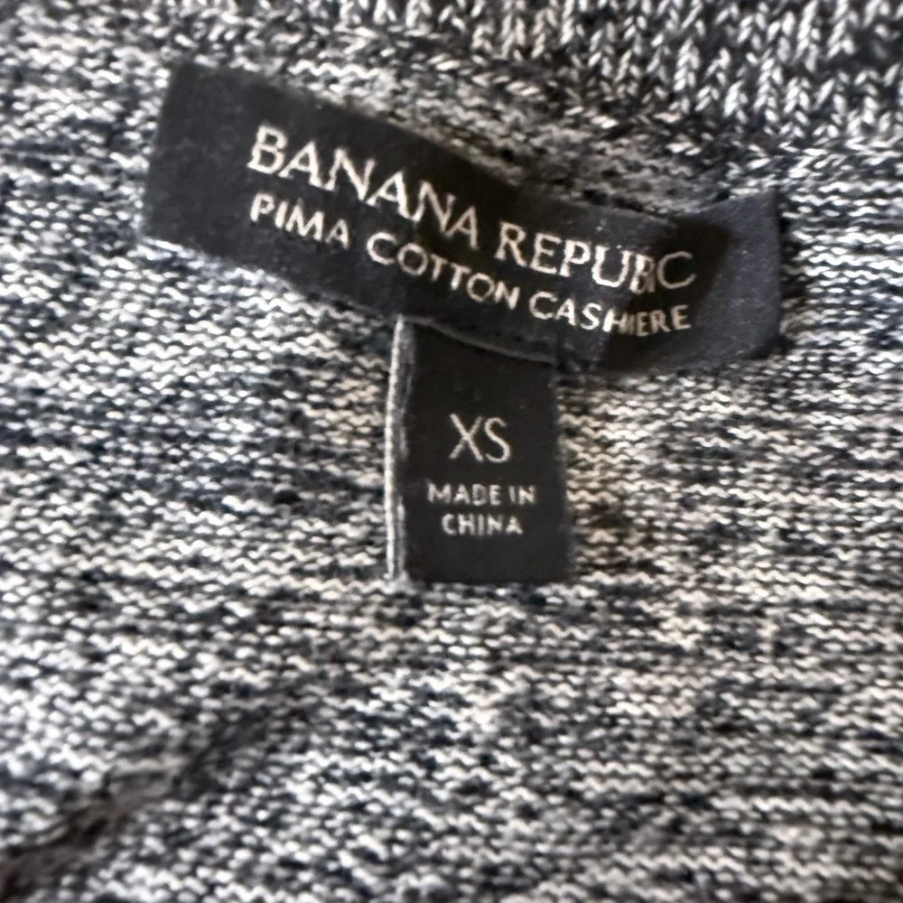 Banana Republic Gray V-Neck Sweater